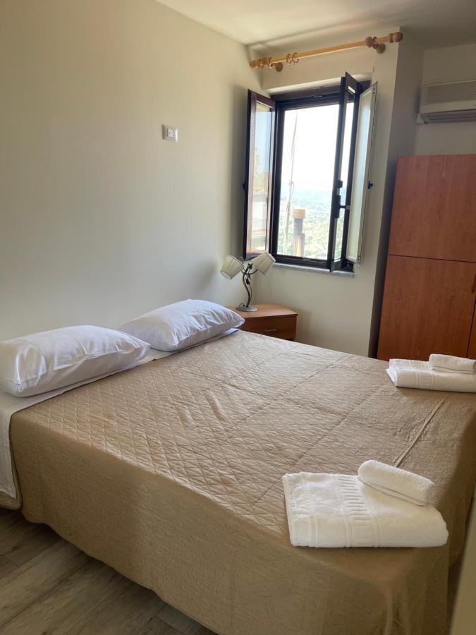 Casa Vacanza Antico Baglio Castelbuono  Εξωτερικό φωτογραφία